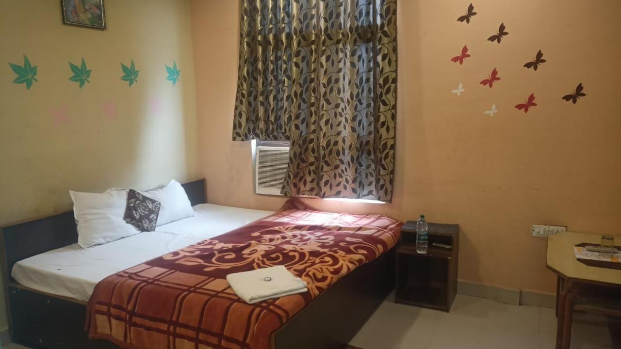 Hotel Shyam Utsav Mirzapur Екстер'єр фото